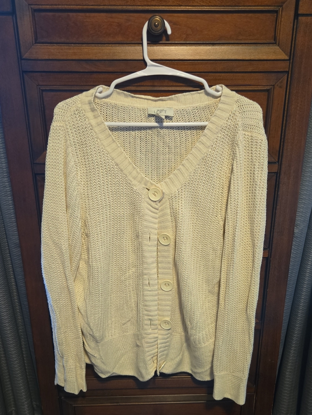 LOFT Cream Ribbed V-Neck Button Cardigan - Picture 1 of 3